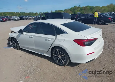 2024 Honda Civic Touring z USA, uszkodzony, nr VIN 2HGFE1F96RH323745